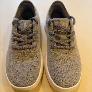 NWT Allbirds gray wool runners size 9